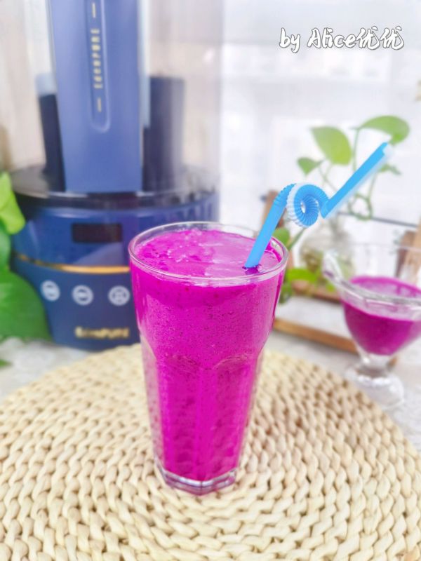 火龙果芒果酸奶奶昔