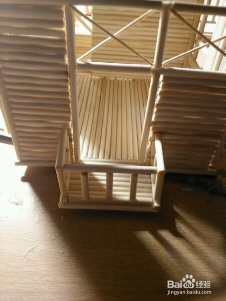 怎么用竹签坐手工小竹屋