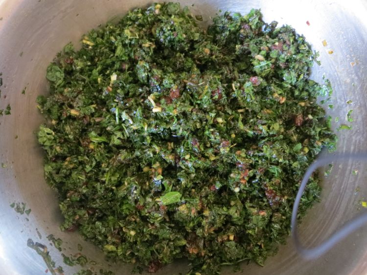 这才是荠菜饺子的正确打开方式！
