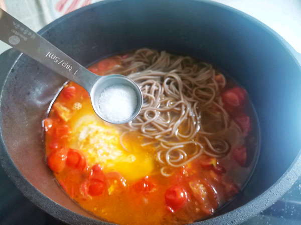 番茄鸡蛋荞麦面