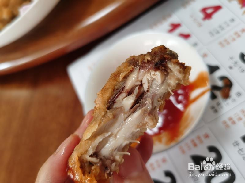 外酥里嫩炸鸡翅的做法