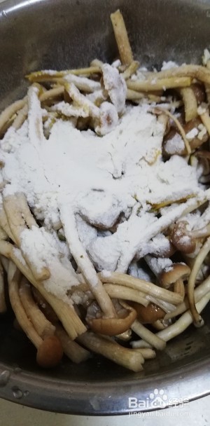 教你怎么做干煸茶树菇