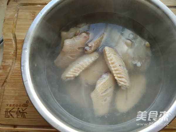 红酒鸡翅的做法