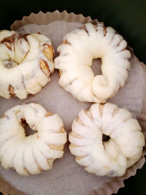 豆沙牛奶鸡蛋面包