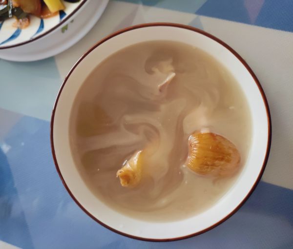 花旗参草龙骨汤