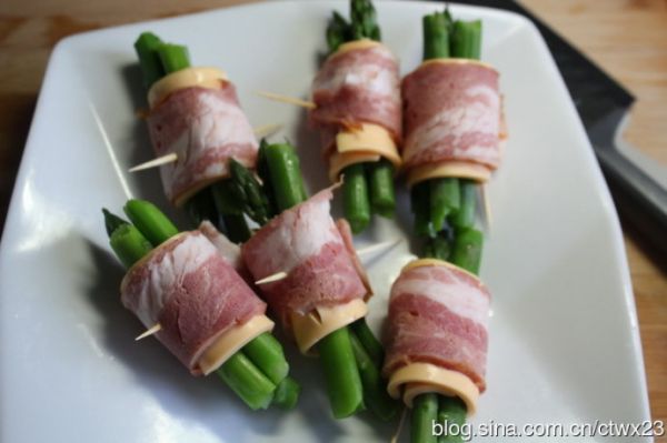 芝士培根芦笋卷