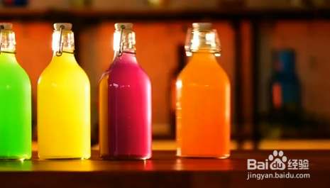 如何自制七彩鸡尾酒？