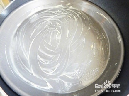 自制蘑菇鸡肉肠披萨的做法