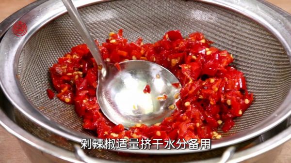 剁椒粉丝娃娃菜