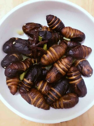 盐水煮蚕蛹的做法