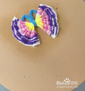 怎么用餐纸来做花蝴蝶