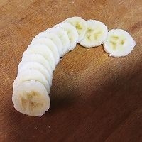 如何制作美味的芒果香蕉思慕雪