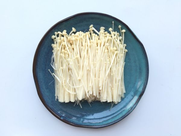 八宝酱蒜蓉粉丝金针菇