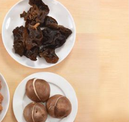 如何制作家常红烧丸子