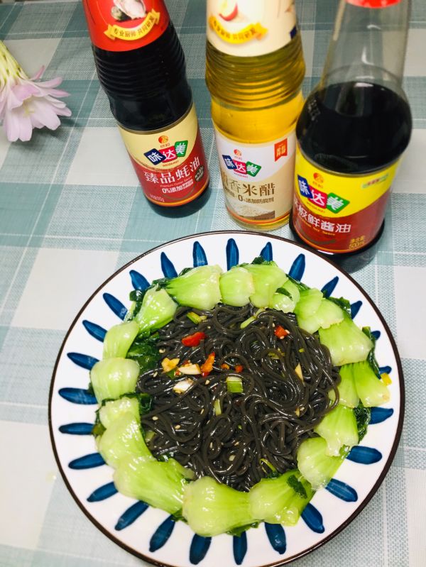 凉拌酸辣蕨根粉条