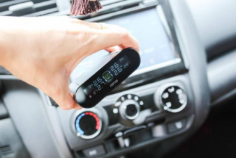 70迈胎压监测仪如何安装和使用