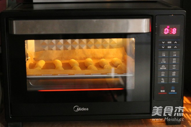 卡仕达闪电泡芙