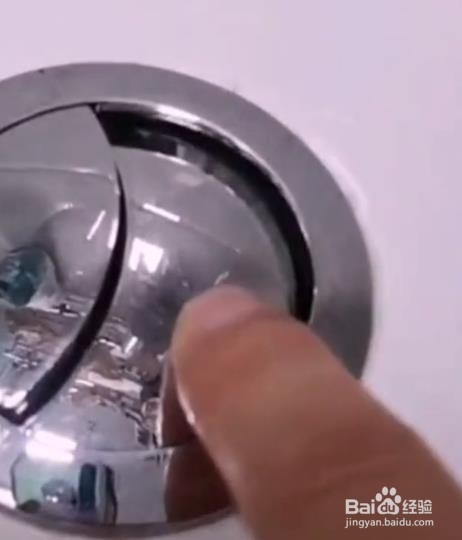 马桶应该怎样冲