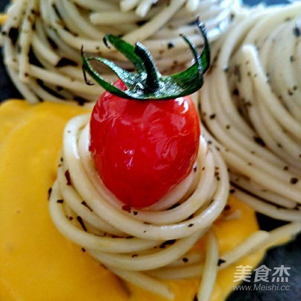 精致西餐-芝士酱红虾意面