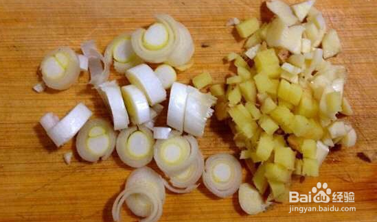 安全健康的肉末茄子