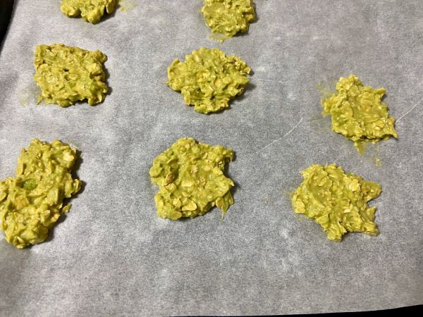 牛油果燕麦饼干