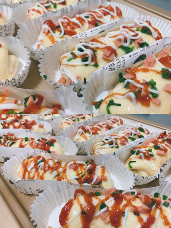 香葱肉松沙拉火腿肠面包