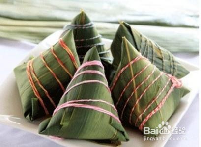 北方豆沙粽子的包法