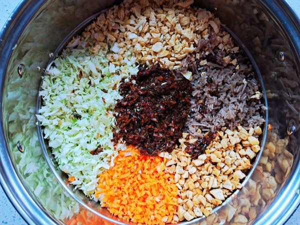 家常时蔬酸汤素饺