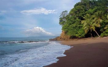 有哪些景美人少性价比极高的旅游国家？