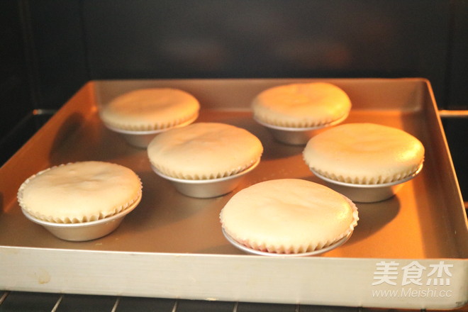 果酱夹心海绵小蛋糕