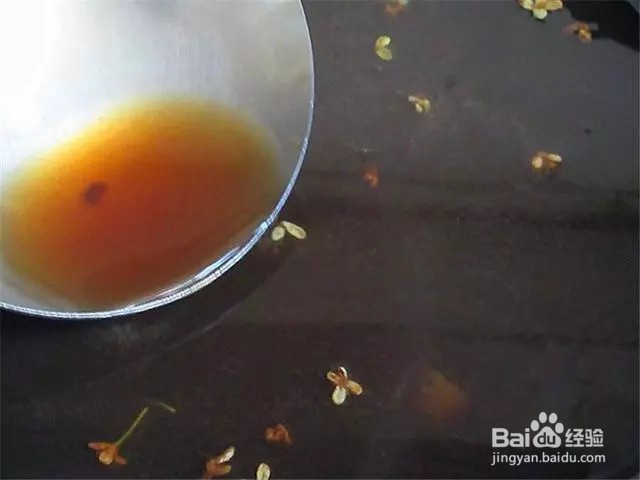 香气浓郁,美味可口的桂花糯米藕