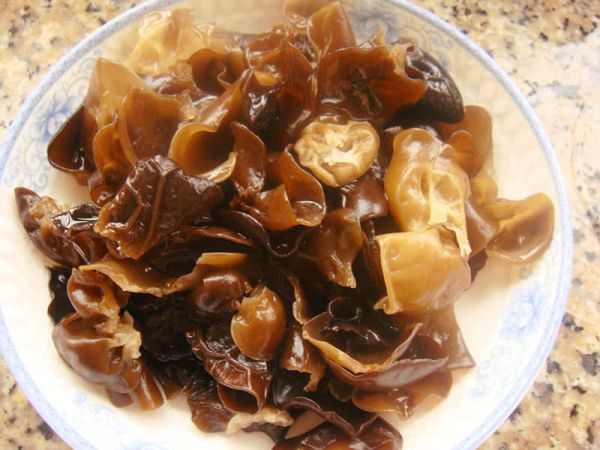 黄瓜木耳炒鸡蛋