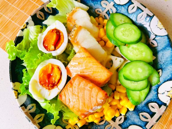 丘比汁三文鱼蔬菜