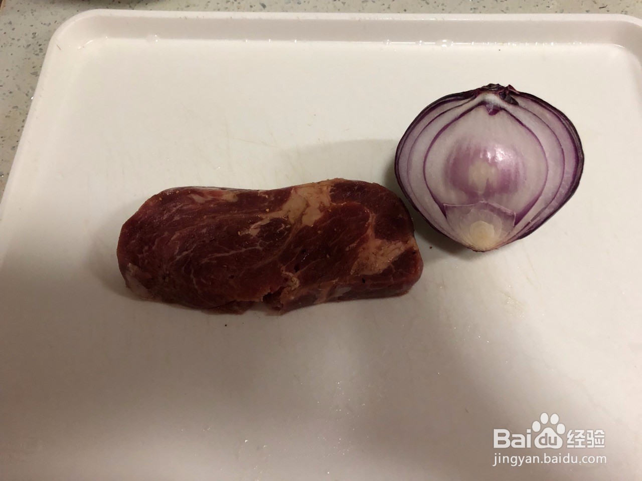 洋葱炒牛排的做法