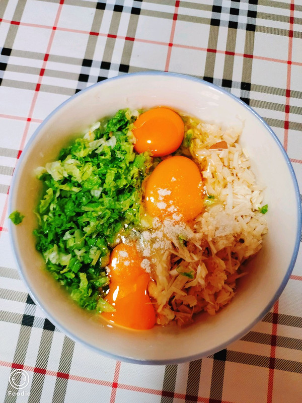 金针菇生菜鸡蛋饼