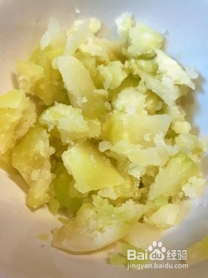 如何制作美味的青梅汁虾仁芦笋烩通心粉？