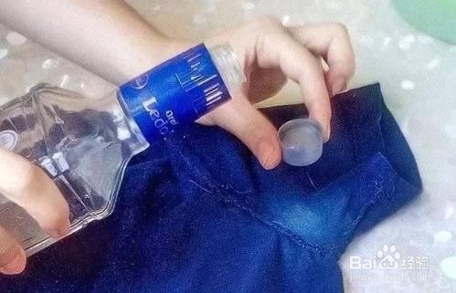 果汁弄到衣服上怎么洗