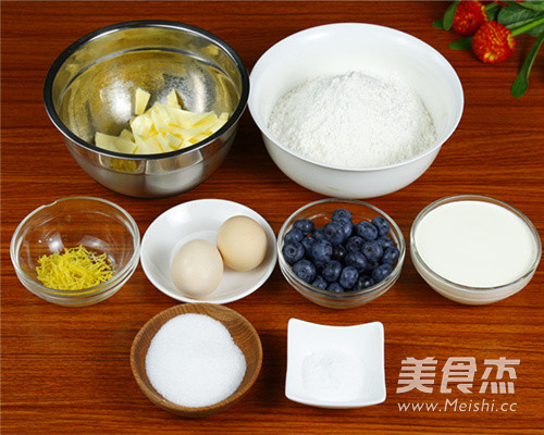 金顶酥粒蓝莓马芬