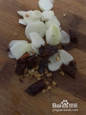 健康养生佳品酸辣脆爽素炒莴苣的做法