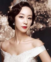 怎样涂底妆才能让妆容持久一整天