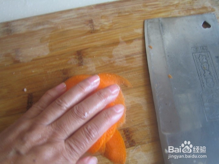 怎样将胡罗头切成均匀的丝