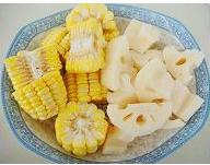 冬季暖身滋补汤—玉米莲藕排骨汤