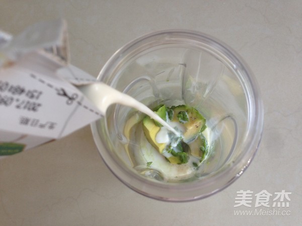 牛油果奶昔的做法