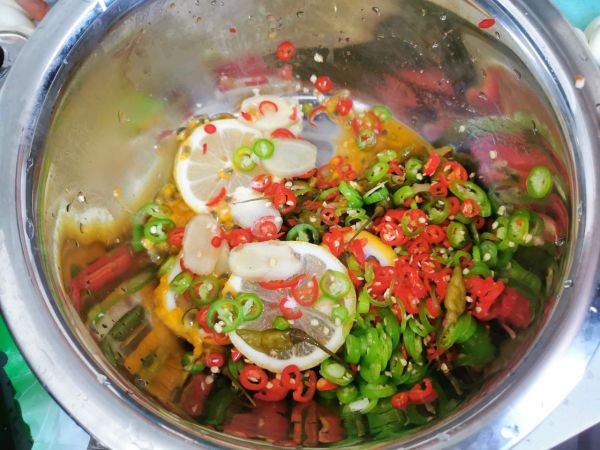 柠檬百香果泡椒凤爪