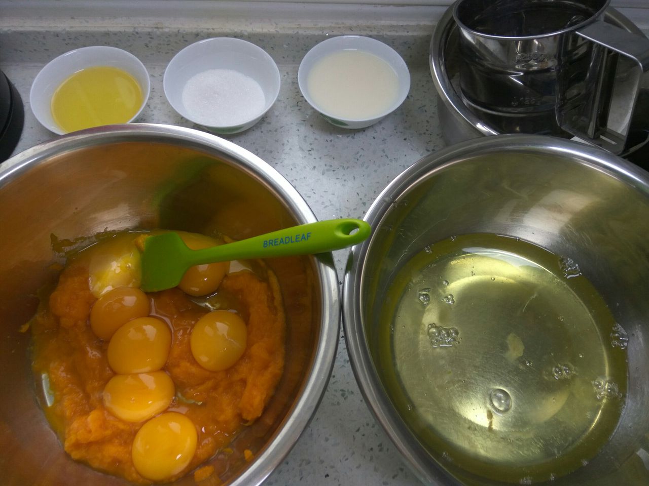 南瓜泥蛋糕最简单的做法，快来学学吧！