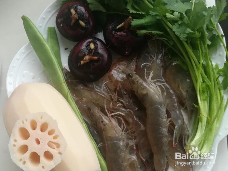 虾仁藕饼邂逅桃胶炖奶的做法