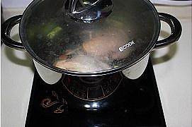 经典枣枸杞乳鸽汤