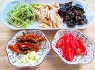 酸辣腐竹苔菜---清爽可口