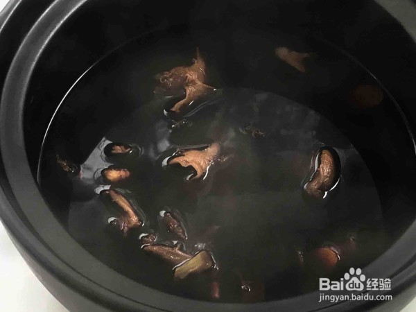 独家秘制卤鸭胗