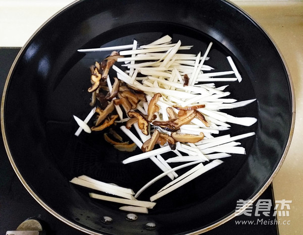 开胃酸辣汤的做法